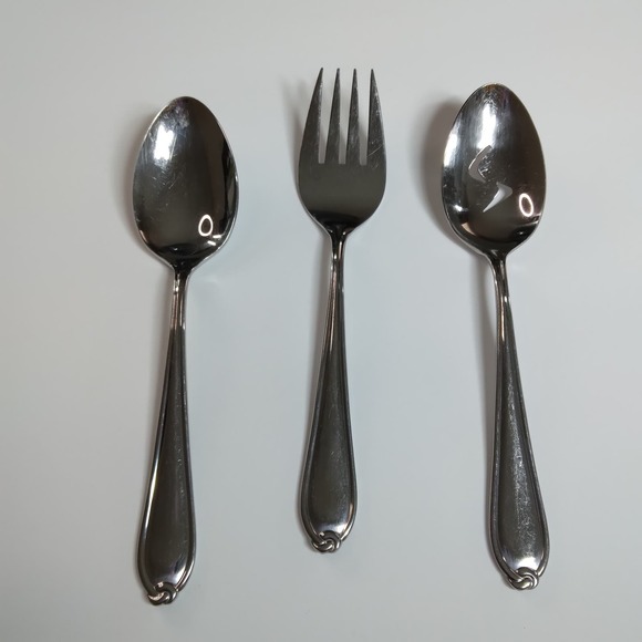 The Cellar bow knot flatware serving spoons set of 3 - Picture 2 of 5